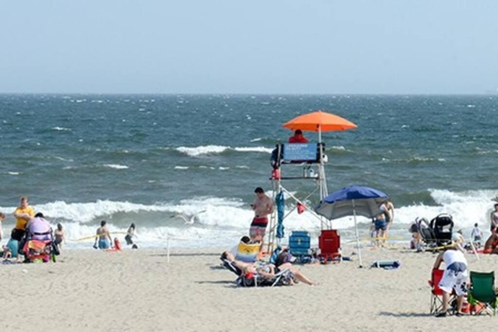 Rockaway 3 Bedroom Suite By The Sea. New York Eksteriør billede